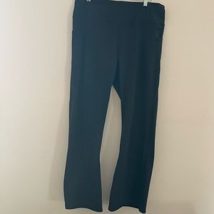 Gaiam Bootcut black workout/yoga pants with side pockets XXL